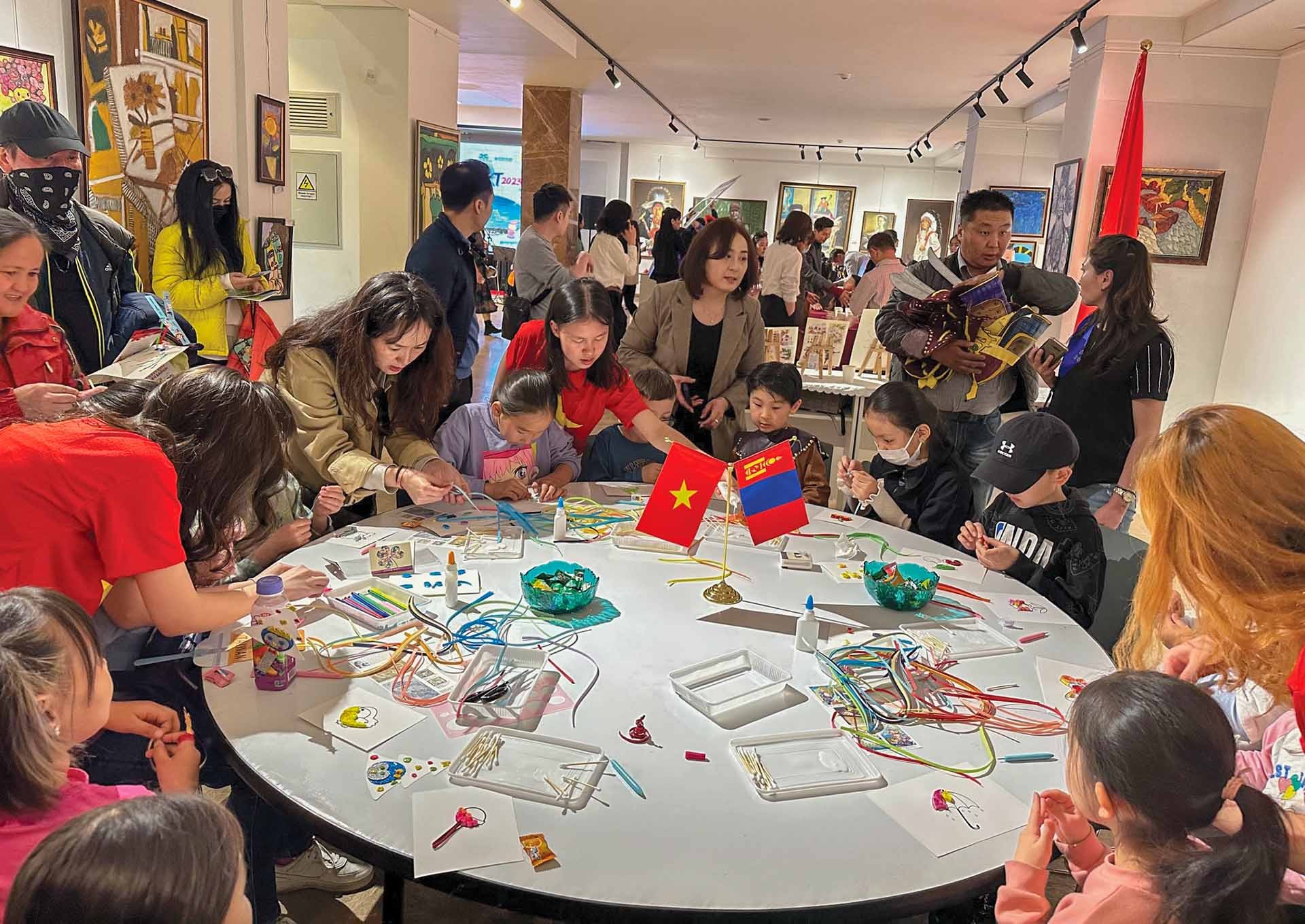 Đại sứ quán Việt Nam tại Mông Cổ chú trọng giao lưu văn hóa và quảng bá hình ảnh đất nước