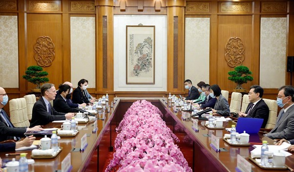 Ngoại trưởng Trung Quốc Tần Cương (Qin Gang) đã có cuộc gặp Đại sứ Mỹ tại Trung Quốc Nicholas Burns tại thủ đô Bắc Kinh ngày 8/5. (Nguồn: Bộ Ngoại giao Trung Quốc)