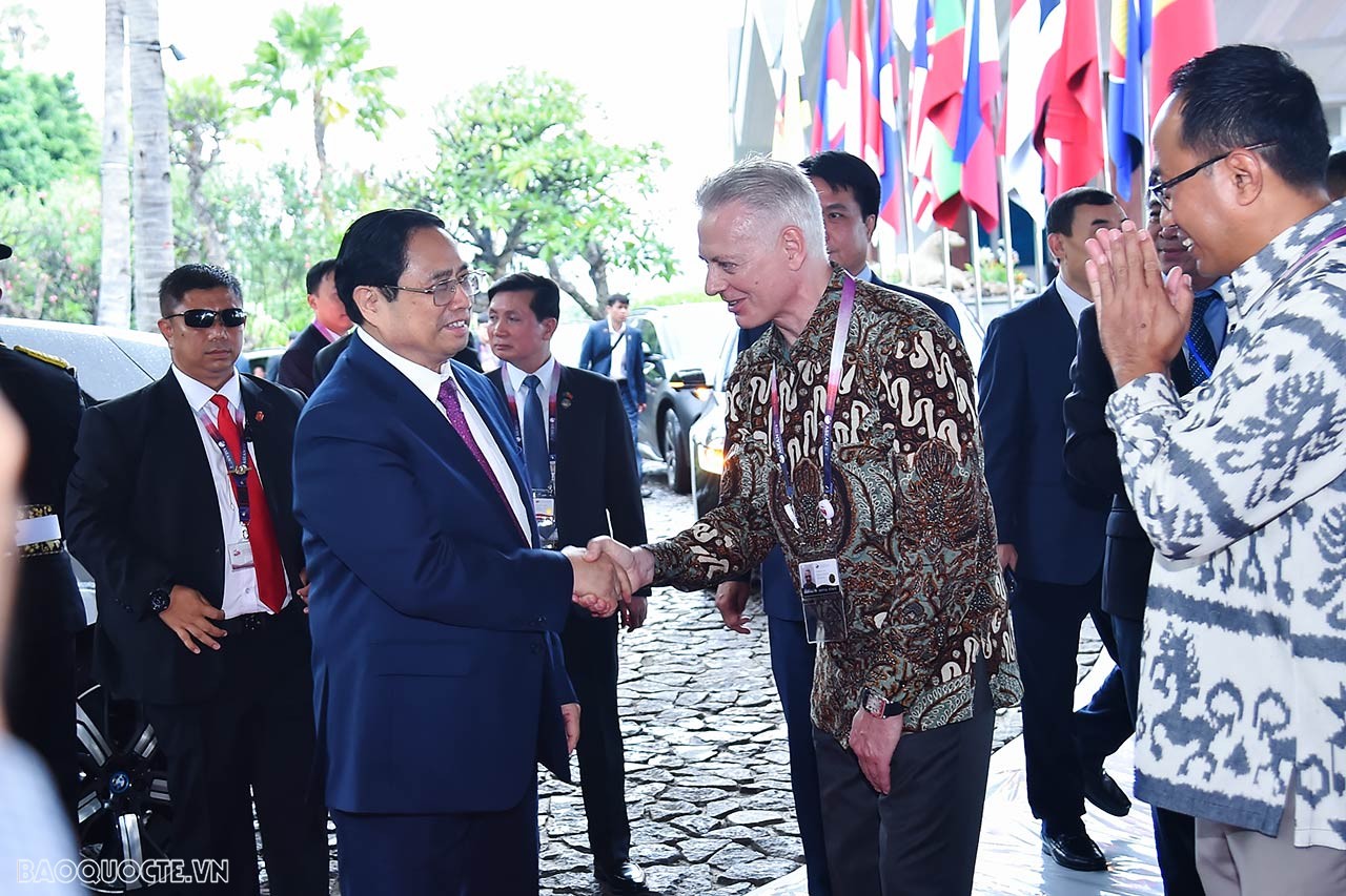 ASEAN 42: Thủ tướng Phạm Minh Chính đến Labuan Bajo, bắt đầu các hoạt động dự Hội nghị cấp cao ASEAN 42