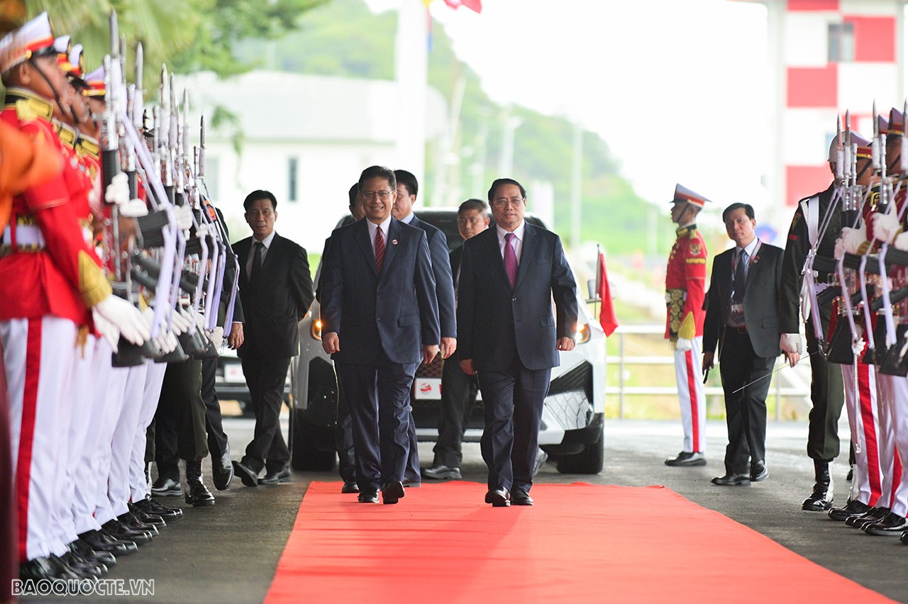 ASEAN 42: Thủ tướng Phạm Minh Chính đến Labuan Bajo, bắt đầu các hoạt động tại Hội nghị cấp cao ASEAN 42