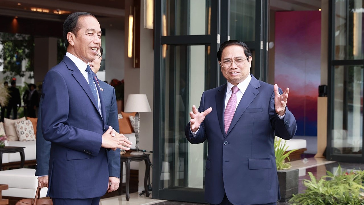 ASEAN 42: Thủ tướng Phạm Minh Chính gặp Tổng thống Indonesia Joko Widodo