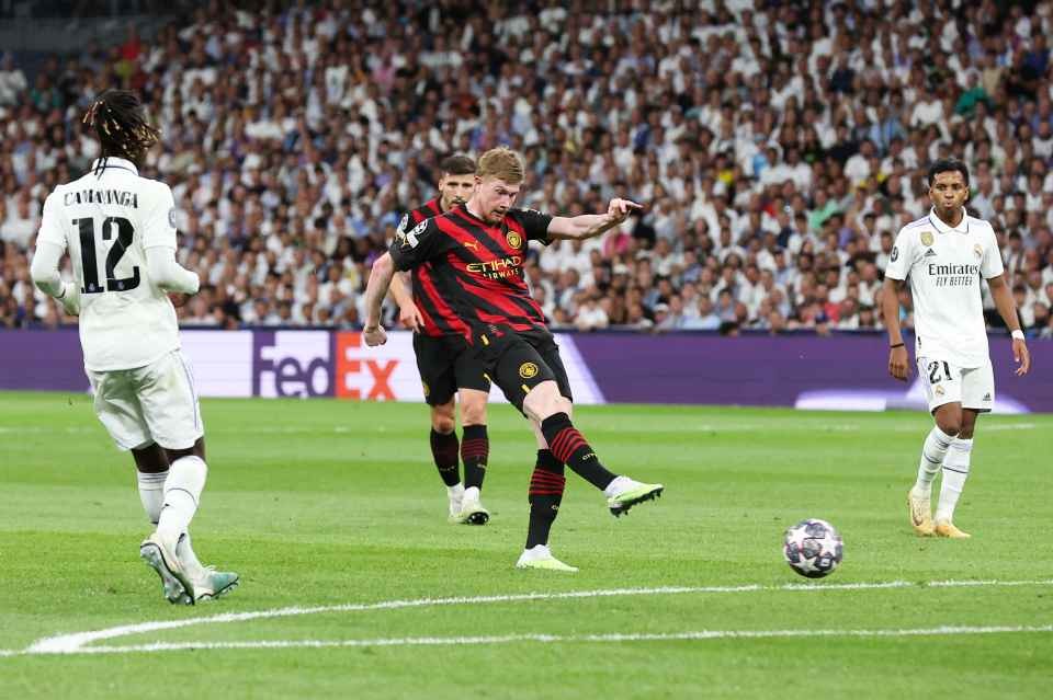 Real Madrid 1-1 Man City: HLV Carlo Ancelotti 'phàn nàn' trọng tài về bàn gỡ hòa của Kevin de Bruyne