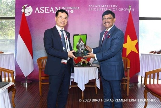 Vietnam, Indonesia strengthen cooperation in information, communications