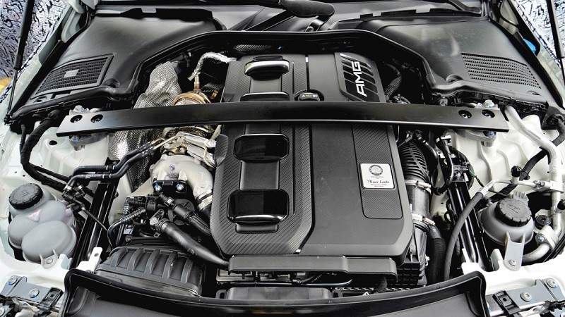 Mercedes-AMG C43 4Matic được trang bị khối động cơ I4 2.0L