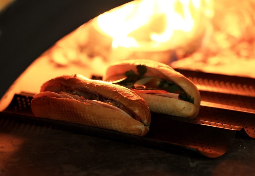Vietnamese banh mi - “Queen” of street food Vietnamese banh mi - 'Queen' of street food