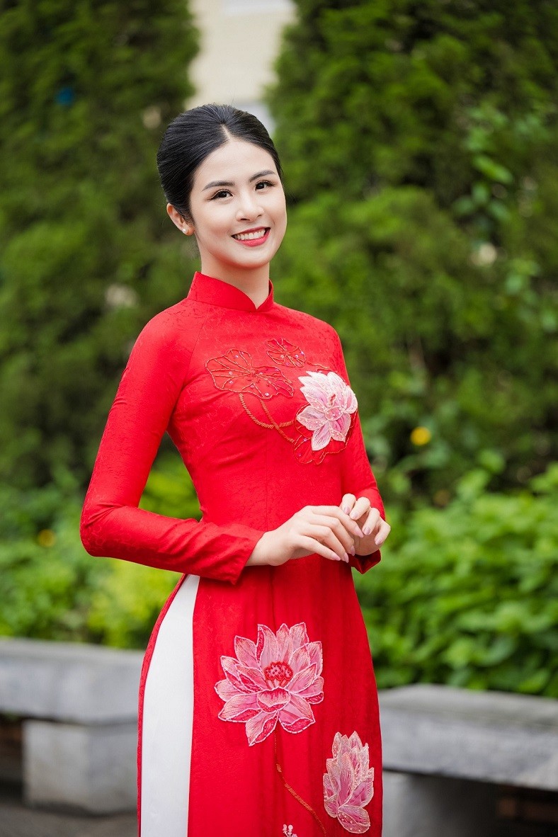 Sau vai trò đồng hành vào năm 2022, hoa hậu Ngọc Hân tiếp tục được Sở Văn hóa và Thể thao Hải Phòng mời tham gia Lễ hội Hoa phượng đỏ 2023. Sau vai trò đồng hành vào năm 2022, hoa hậu Ngọc Hân tiếp tục được Sở Văn hóa và Thể thao Hải Phòng mời tham gia Lễ hội Hoa phượng đỏ 2023.
