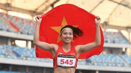 VĐV Nguyễn Linh Na hoãn cưới để dự thi SEA Games 32 và bảo vệ thành công thành tích HCV