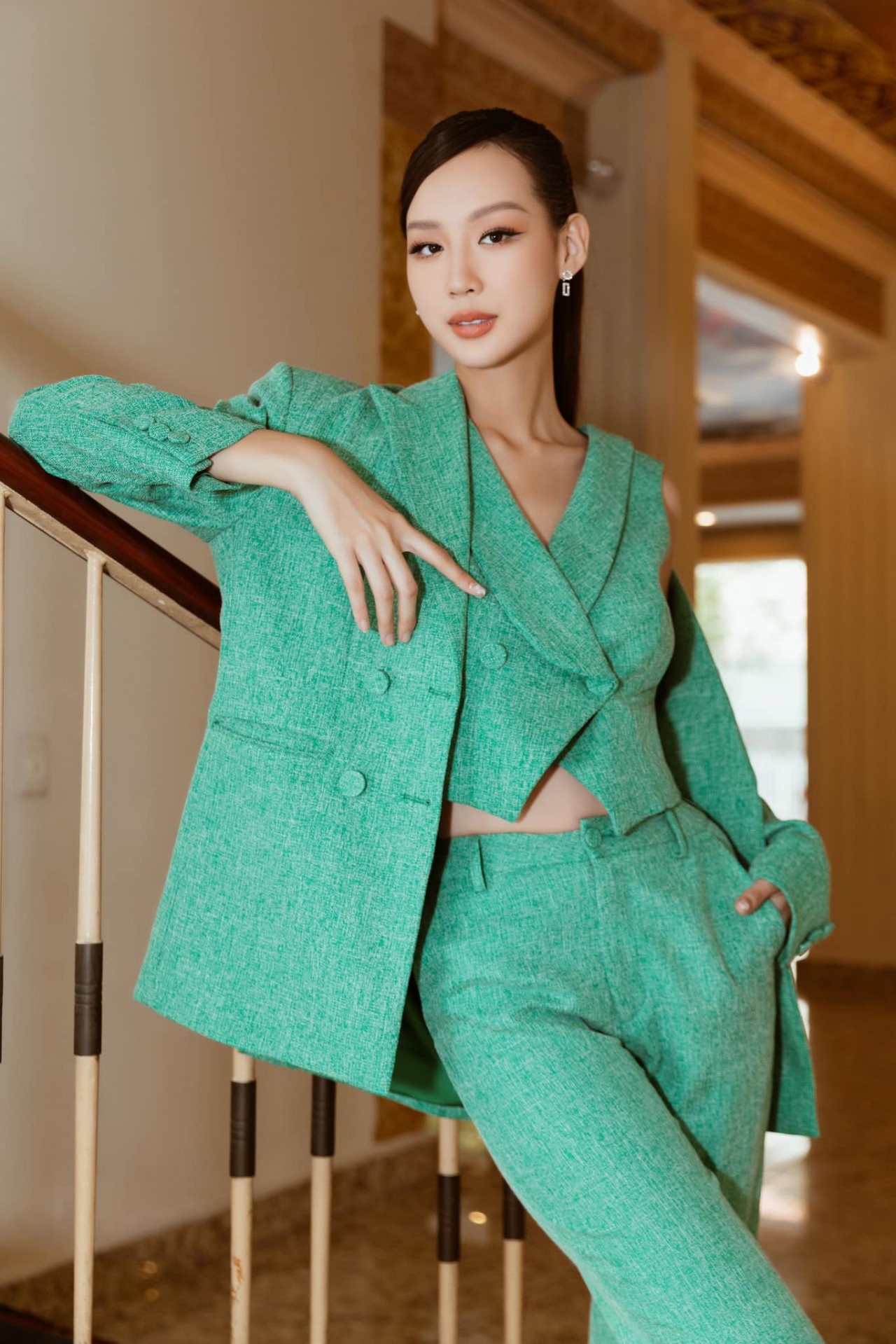 Hoa hậu Bảo Ngọc quyến rũ hết nấc từ sàn diễn đến đời thường Hoa hậu Bảo Ngọc quyến rũ hết nấc từ sàn diễn đến đời thường