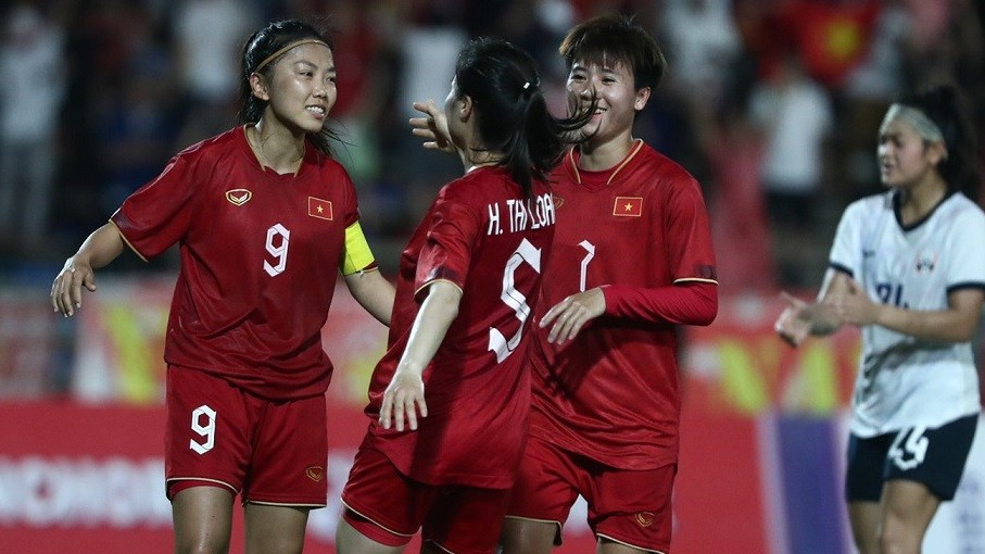 Bóng đá nữ SEA Games 32: Đội tuyển nữ Việt Nam giành vé đá trận chung kết cùng nữ Myanmar