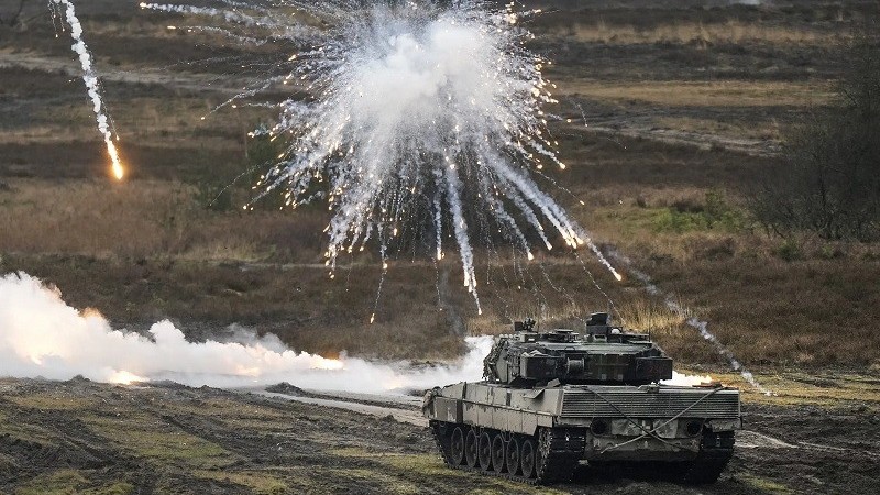 Tổng thống Ukraine thăm Đức, lô vũ khí Kiev sắp được nhận có gì?