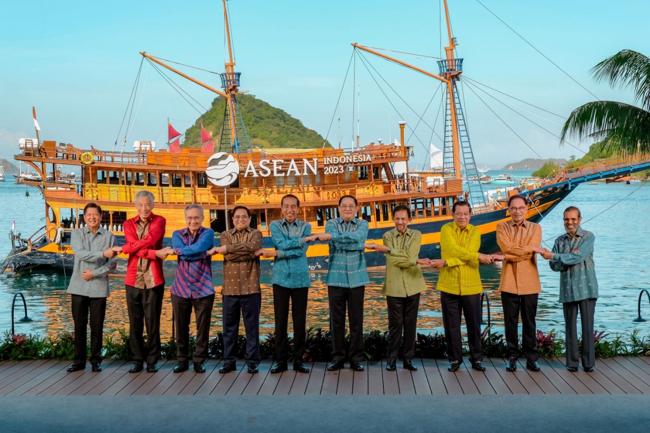 Các nhà lãnh đạo ASEAN tham dự Phiên họp hẹp Hội nghị cấp cao ASEAN lần thứ 42 tại Labuan Bajo, Indonesia, ngày 11/5. (Nguồn: Văn phòng Tổng thống Indonesia)