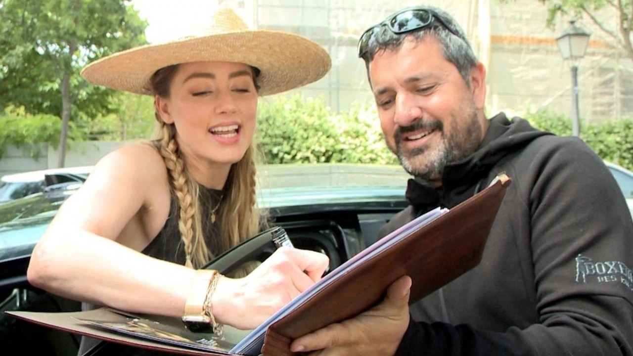 Rời Hollywood, Amber Heard tươi tắn sau ‘ám ảnh’ thua kiện với Johnny Depp