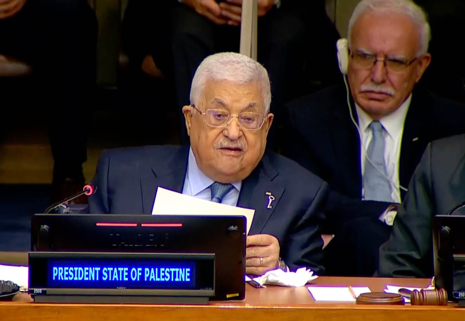 Tổng thống Palestine Mahmud Abbas phát biểu tại buổi lễ.