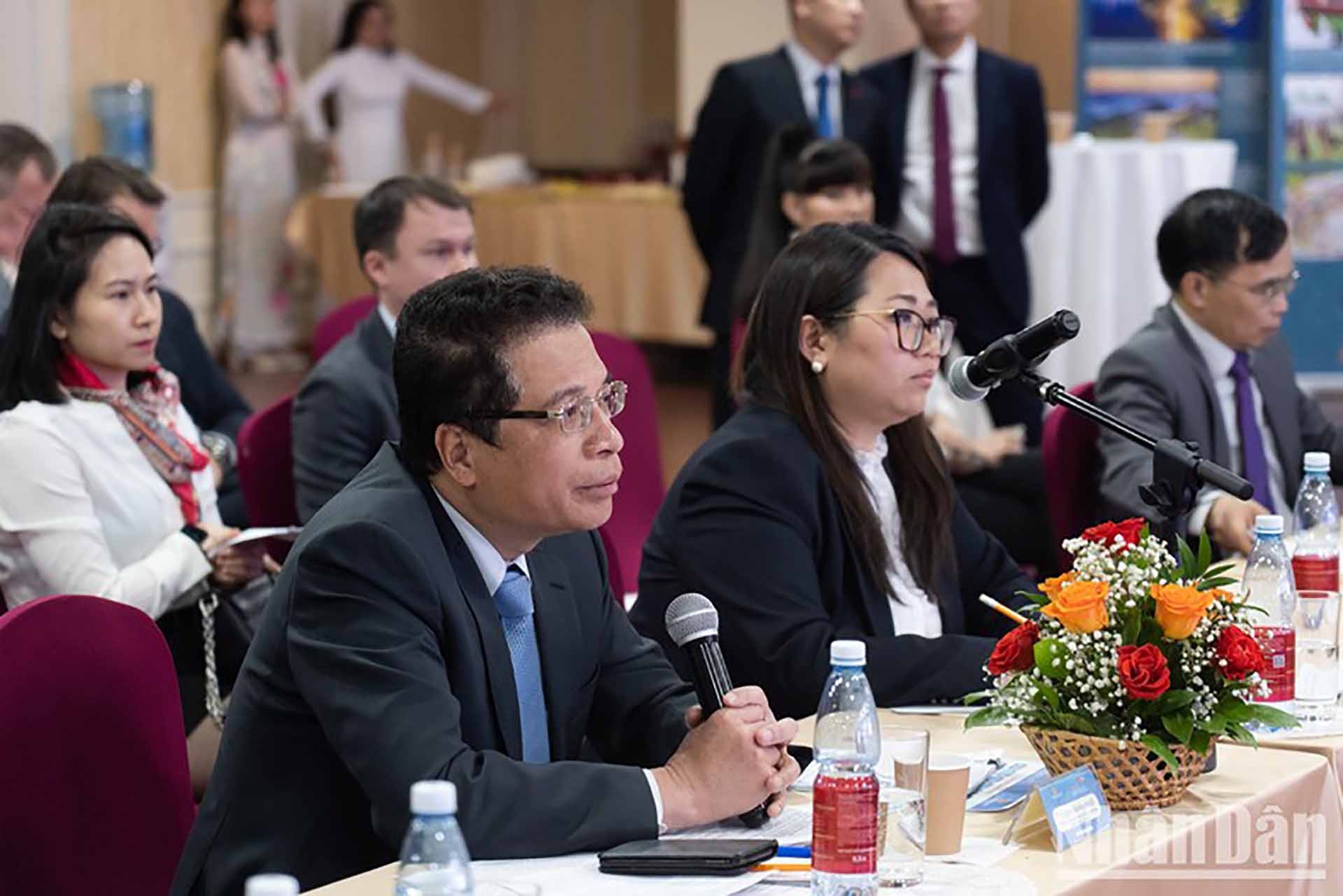 Đại sứ Đặng Minh Khôi phát biểu ý kiến tại hội thảo. (Nguồn: nhandan.vn)