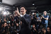 Bầu cử Thái Lan: Hai đảng lớn nhất đã 'tỏ' lòng nhau, tại sao các cuộc thương lượng vẫn chưa bắt đầu?
