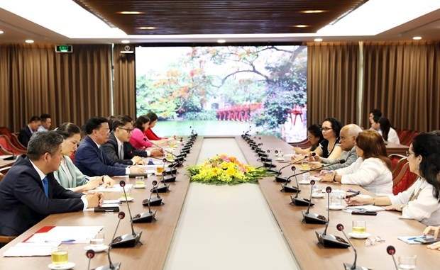 Hanoi Party Secretary receives Head of Federation of Cuban Women