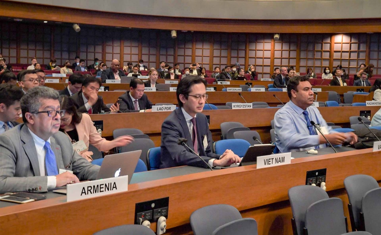 Deputy FM Do Viet Hung attends ESCAP’s 79th session in Bangkok