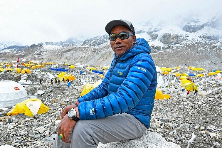 Hướng dẫn leo núi người Nepal lập kỷ lục 27 lần lên đỉnh Everest