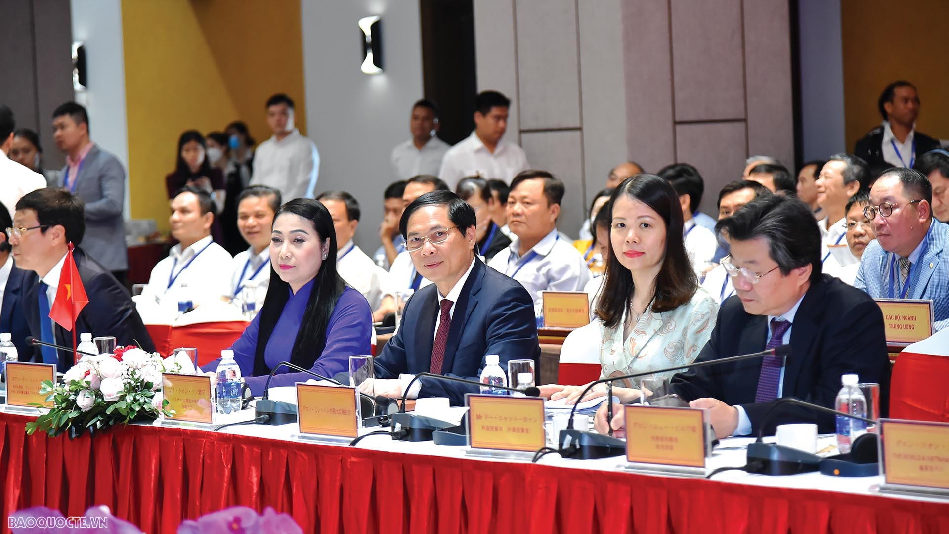 Bộ trưởng Bùi Thanh Sơn tham dự “Hội nghị Vĩnh Phúc trong kết nối hợp tác và phát triển Việt Nam - Nhật Bản” năm 2022 tại thành phố Vĩnh Yên, ngày 23/6/2022. Bộ trưởng Bùi Thanh Sơn tham dự “Hội nghị Vĩnh Phúc trong kết nối hợp tác và phát triển Việt Nam - Nhật Bản” năm 2022 tại thành phố Vĩnh Yên, ngày 23/6/2022.
