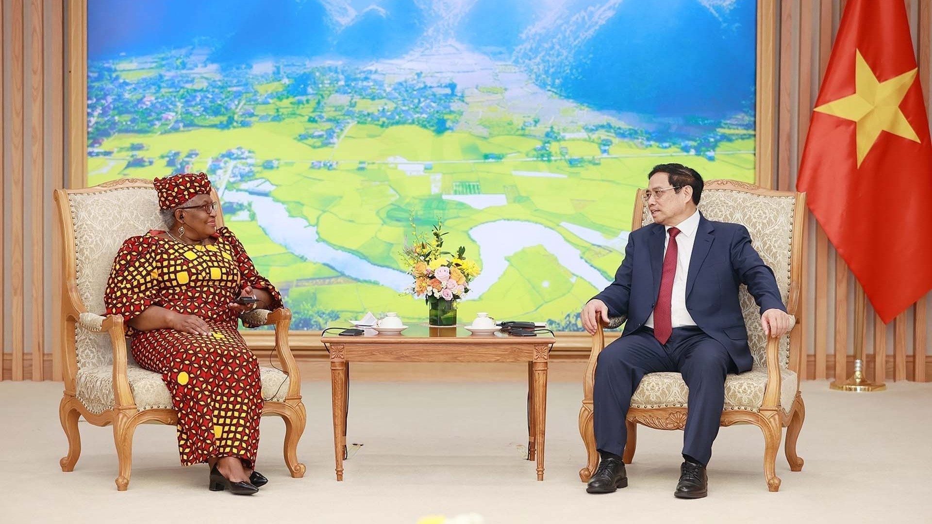 Thủ tướng Phạm Minh Chính tiếp Tổng giám đốc Tổ chức Thương mại thế giới