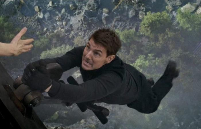 Nhiệm vụ bất khả thi 7: Tom Cruise thực hiện loạt pha mạo hiểm trong bối cảnh không tưởng