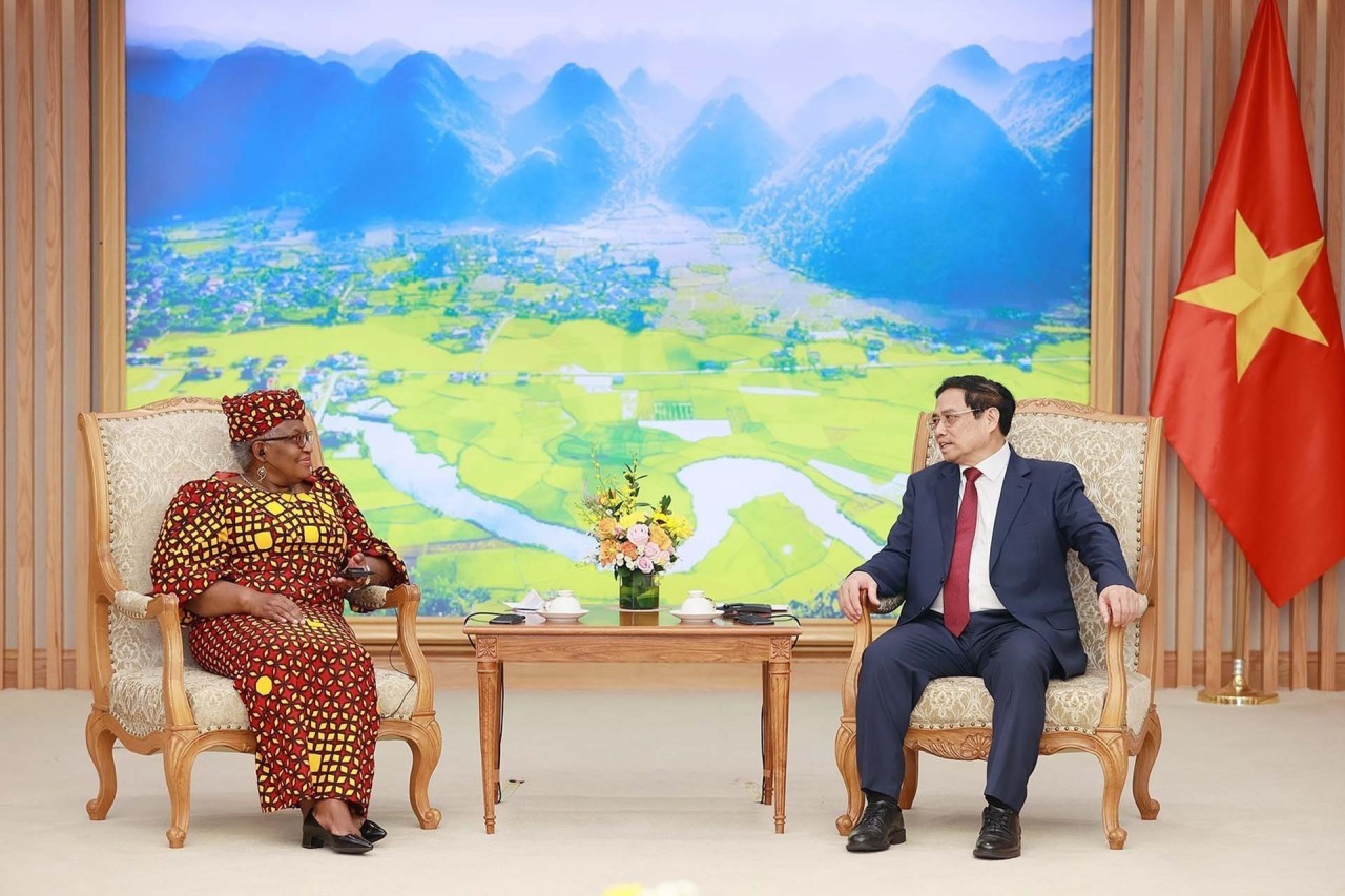 Prime Minister Pham Minh Chinh welcomes WTO Director-General