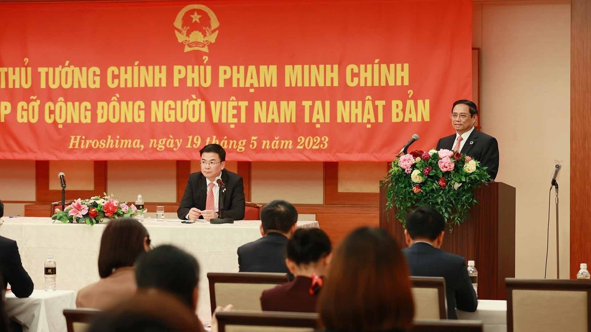 Thủ tướng Phạm Minh Chính gặp cộng đồng người Việt Nam tại Nhật Bản