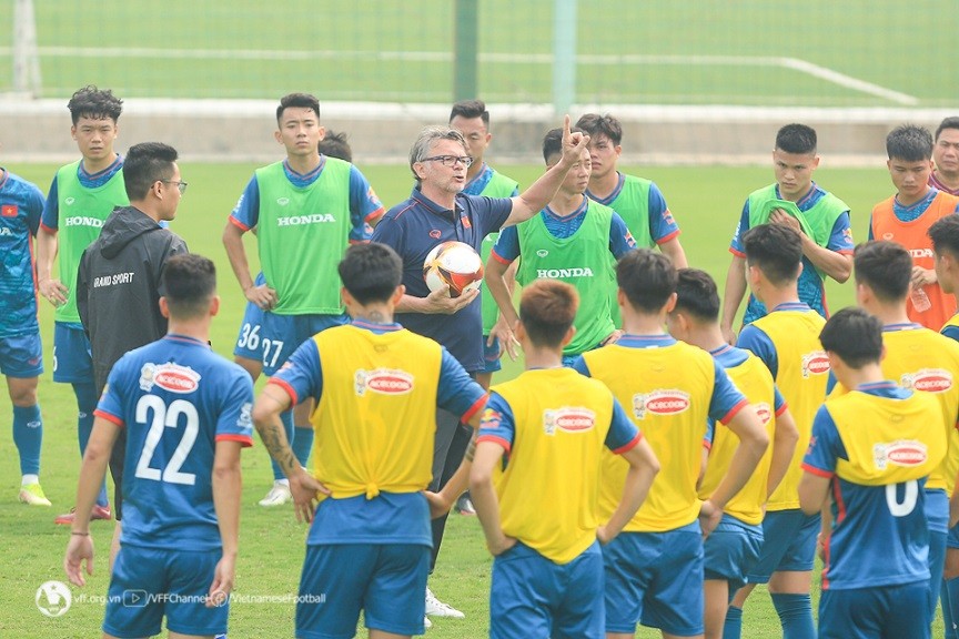 FIFA Days: Tuyển Việt Nam có trận đá giao hữu với đội Hong Kong, Trung Quốc