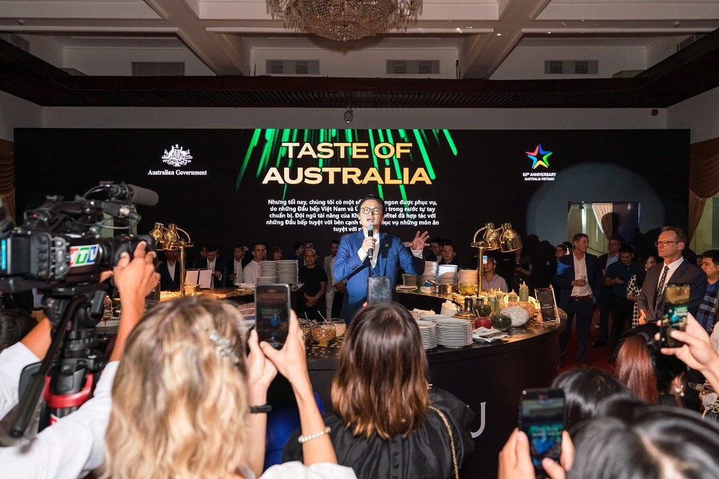 Đầu bếp người Úc gốc Việt và Hương vị của Đại sứ Australia Luke Nguyễn