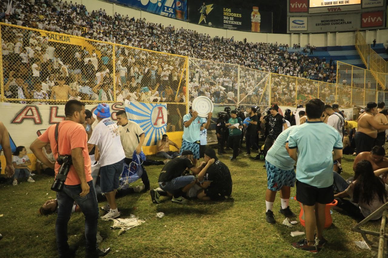 El Salvador tăng cường an ninh sau vụ giẫm đạp tại sân vận động