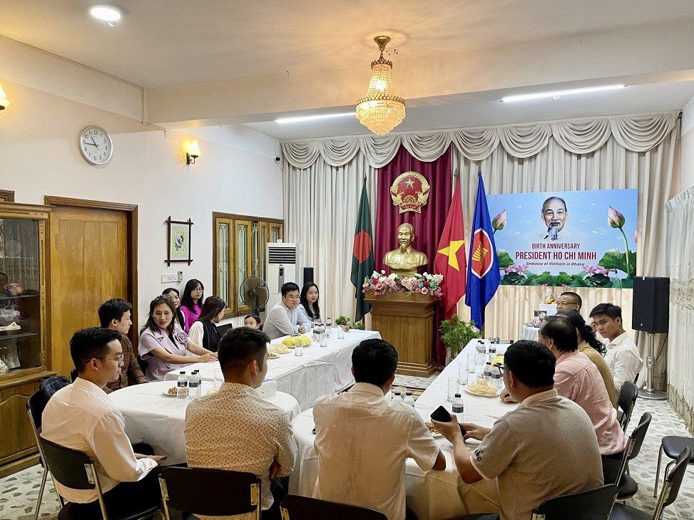 Toàn cảnh mít tinh.