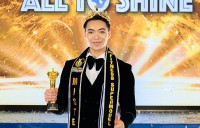 Chàng trai gốc Việt trở thành Nam vương Siêu mẫu Thể hình Thế giới 2023