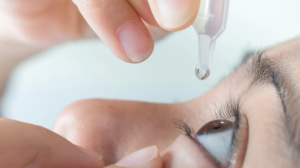 Mỹ: Báo động tình trạng gia tăng số ca mất thị lực và tử vong do thuốc nhỏ mắt nhiễm khuẩn