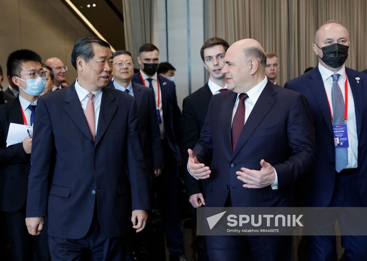 Thủ tướng Nga thăm Trung Quốc: Gọi Bắc Kinh là 'người bạn lớn', khẳng định thái độ với các quốc gia thân thiện