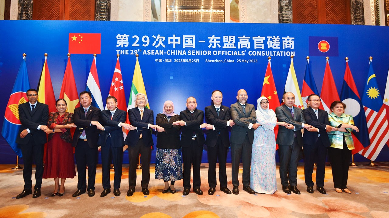 Trung Quốc ủng hộ đoàn kết, thống nhất và vai trò trung tâm của ASEAN Trung Quốc ủng hộ đoàn kết, thống nhất và vai trò trung tâm của ASEAN