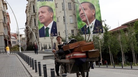 Bầu cử Thổ Nhĩ Kỳ: Tổng thống Erdogan sẽ tái đắc cử nhờ ‘chiến lược không giống ai’?