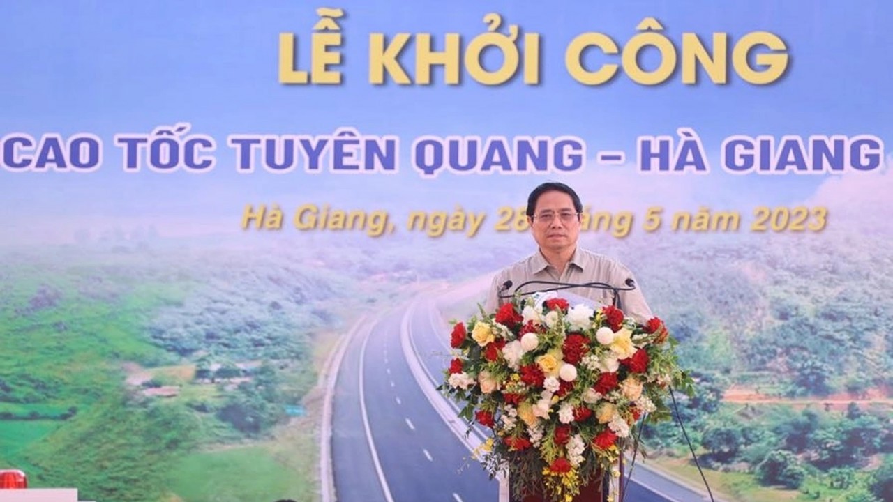 Khởi công tuyến cao tốc Tuyên Quang - Hà Giang