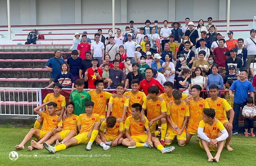 Bóng đá giao hữu: U17 Việt Nam thắng trận thứ hai liên tiếp tại Nhật Bản