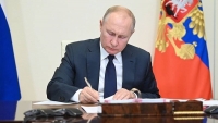 Tổng thống Nga chính thức đặt dấu chấm hết cho ràng buộc quân sự với NATO