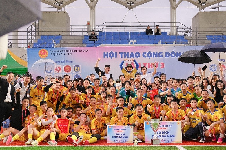 Không khí sôi động của ngày hội thao cộng đồng người Việt toàn Hàn Quốc