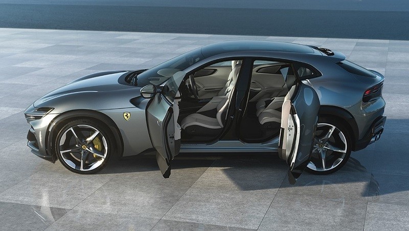 Cửa xe Ferrari với thiết kế kiểu mở ngược độc đáo