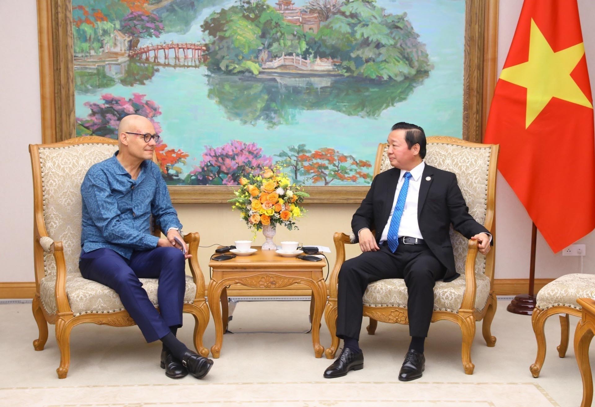 Phó Thủ tướng Trần Hồng Hà tiếp Đại sứ Hà Lan tại Việt Nam Kees van Baar. (Nguồn: TTXVN) Phó Thủ tướng Trần Hồng Hà tiếp Đại sứ Hà Lan tại Việt Nam Kees van Baar. (Nguồn: TTXVN)