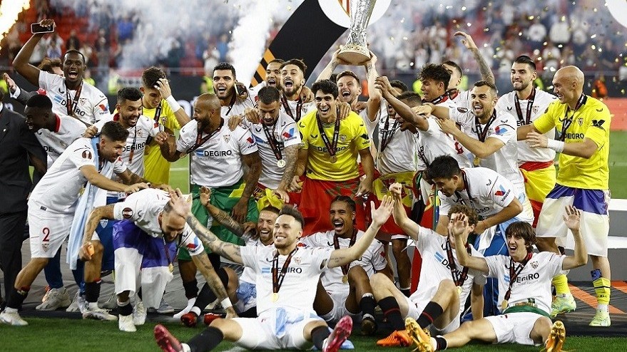 Sevilla lên ngôi vô địch Europa League 2022/23, giành vé tham dự vòng bảng Champions League mùa tới