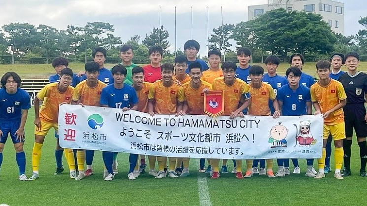 Bóng đá giao hữu: U17 Việt Nam hòa đội Đại học Tokoha, Nhật Bản