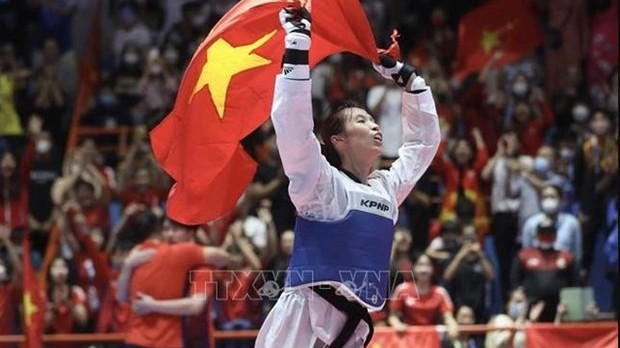 Vietnamese Taekwondo fighter beats defending champion at world championships