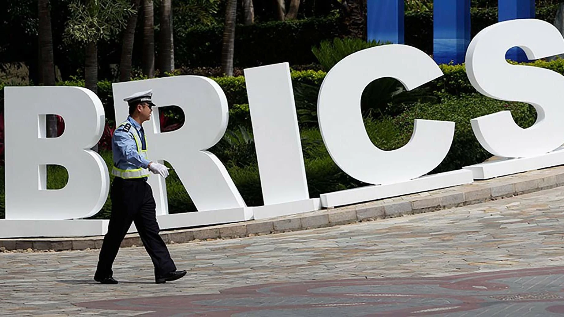 Không còn mặn mà với BRICS, lý do của Algeria là gì?