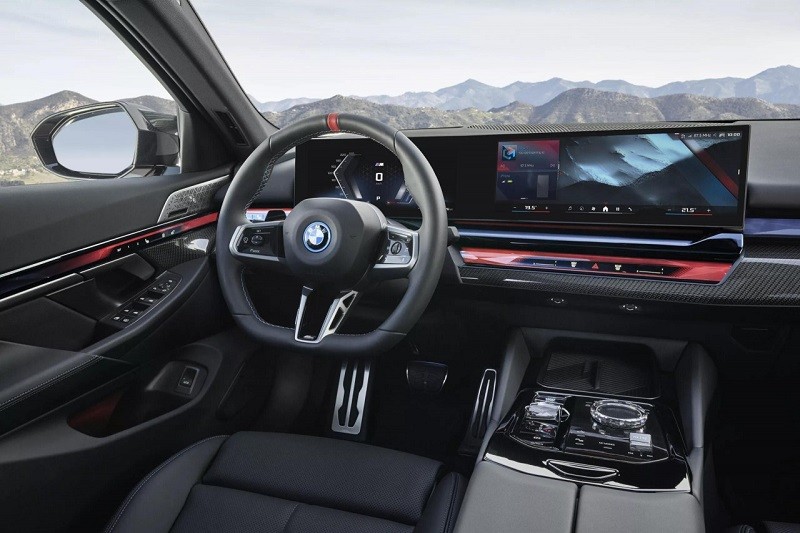 Khoang lái của BMW 5-Series