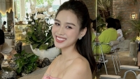 Hoa hậu Đỗ Thị Hà dịu dàng, thanh lịch trong trang phục đời thường