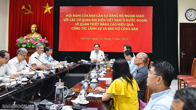 Bộ trưởng Ngoại giao Bùi Thanh Sơn: Phát huy tinh thần phục vụ, không ngừng nâng cao hiệu quả công tác lãnh sự và bảo hộ công dân