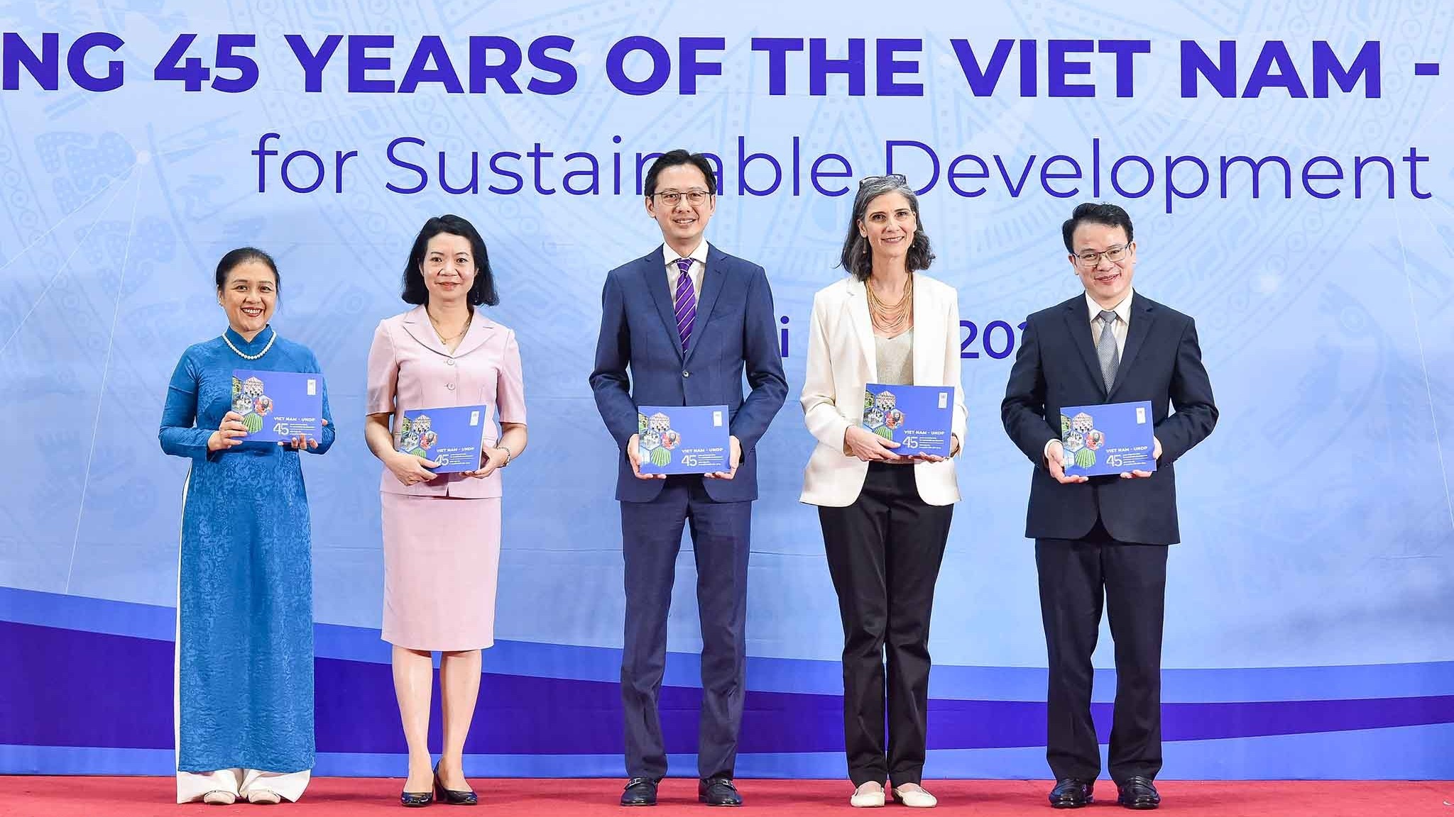 45 năm Việt Nam-UNDP: Từ những dự án 'cầm tay chỉ việc' đến đối tác bền chặt